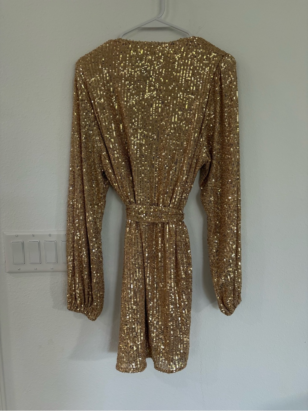 Millibon NWT Gold Sequin Wrap dress - Picture 3 of 3